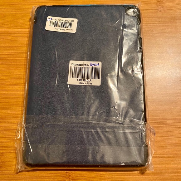 Fire HD 8 / Fire HD 8 Plus Tablet 10th Generation - Picture 5 of 5